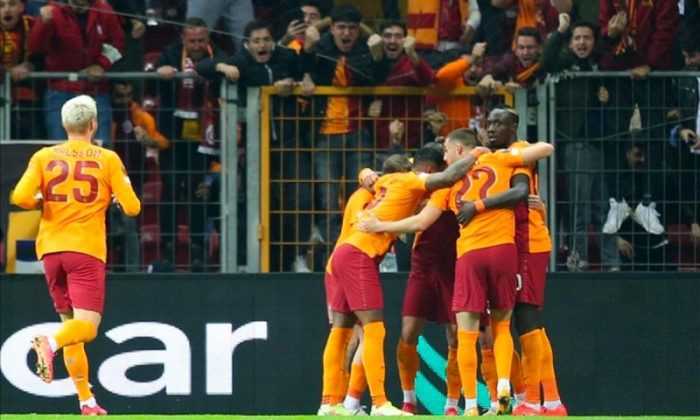 Galatasaray Gruptan Çıkmayı Garantiledi