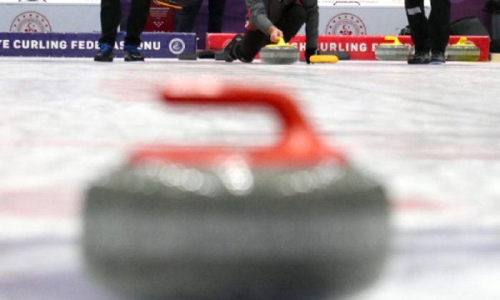 Dünya Kadınlar Curling Şampiyonası Başlıyor
