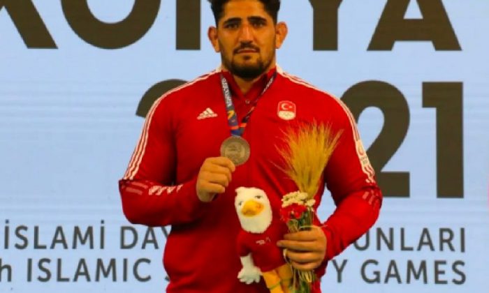 İslami Dayanışma Oyunları’nda Güreşte 5 Madalya