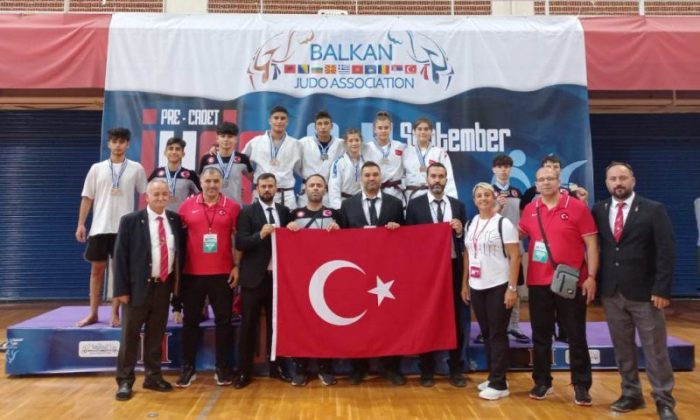 Yıldızlar Balkan Şampiyonası’nı Zirvede Tamamladı
