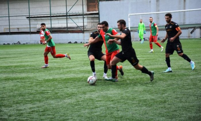 Küçükçekmece Ufukspor kendi sahasında ilk maçta mağlup