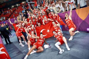 FIBA Kadınlar EuroBasket’te Türkiye Maçında Seyirci Rekoru Kırıldı