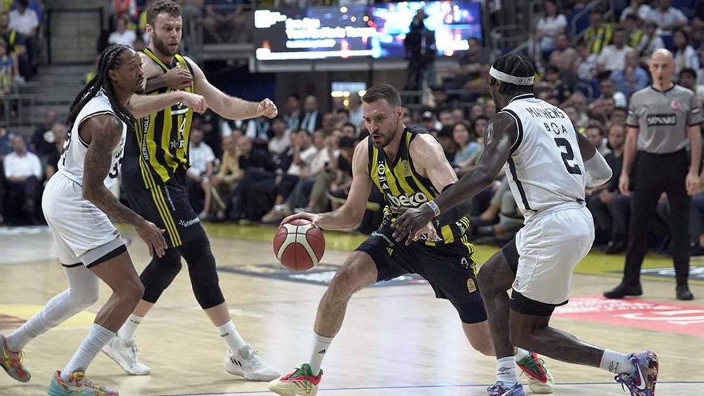Fenerbahçe-Beşiktaş Maçı: Şampiyonluk İçin Kritik Mücadele!