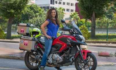 Bir kadın, bir motosiklet, on ülke