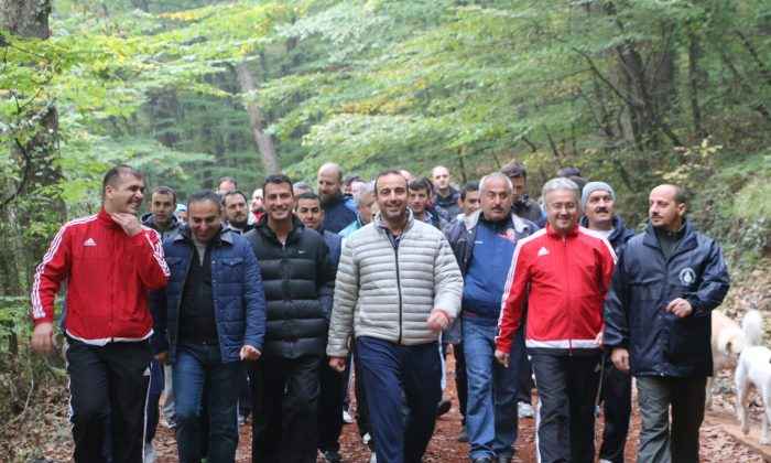 Spor A.Ş. çalışanları ormanda nefes açtı