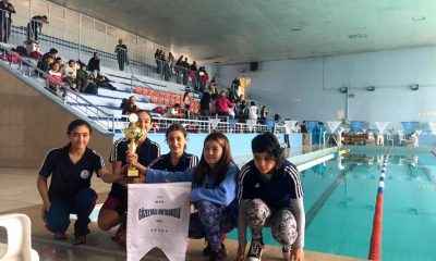 Kız yüzme takımı Türkiye şampiyonu oldu