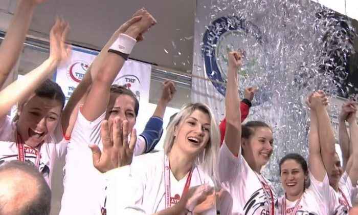 Ardeşen GSK bayan hentbol takımı Türkiye Şampiyonu oldu