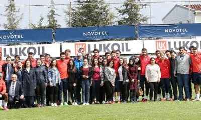 Yusufeli’li öğrenciler Trabzonspor’la buluştu