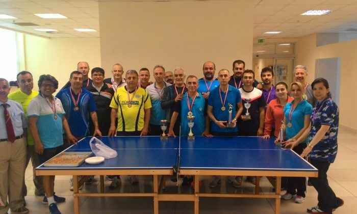 3.Sağlık çalışanları masa tenisi turnuvası sona erdi