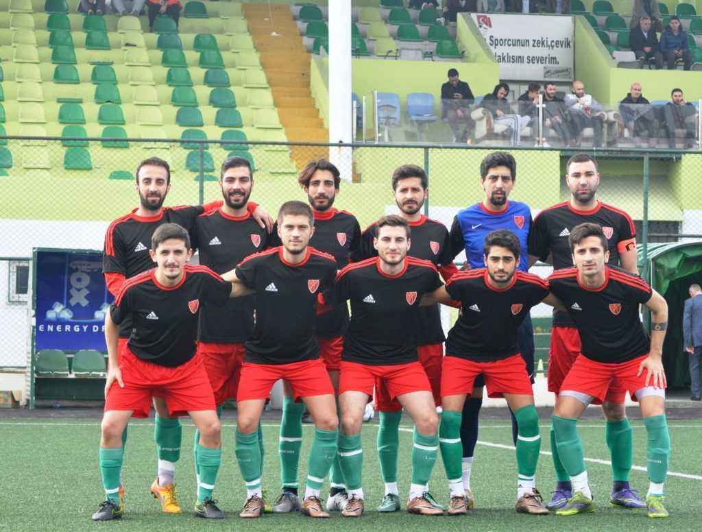 4.Grubun Lideri Küçükçekmece İdman Yurdu