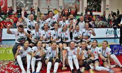 Bursaspor, şampiyon voleybolcuları kutladı
