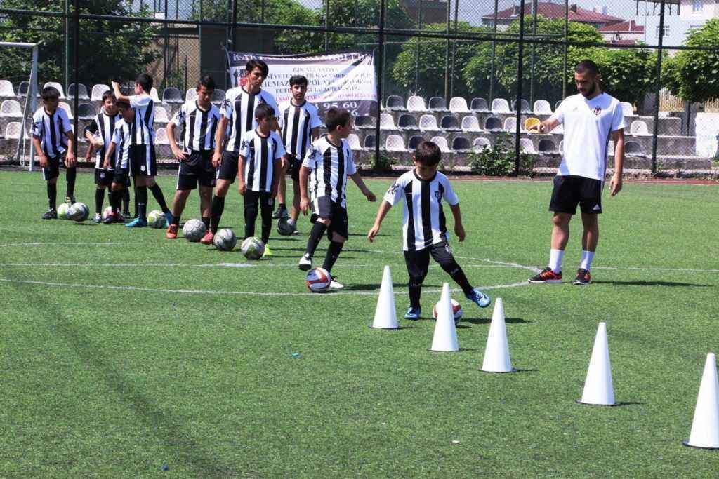 Isparta Kule Beşiktaş Futbol Okulu çalışmaları devam ediyor