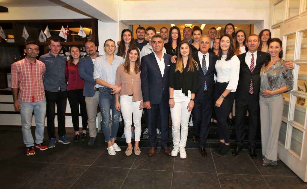 TVF Başkanı Üstündağ: “Sizlerle gurur duyuyoruz “      