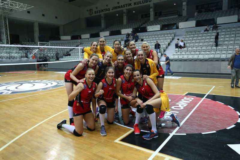 Vakıfbank, Beşiktaş’a set vermedi   