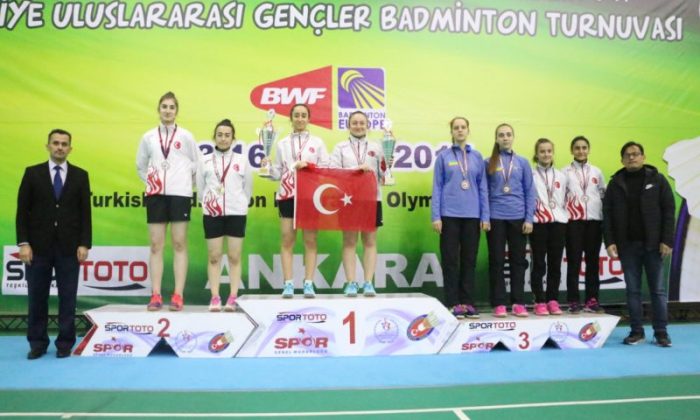 Badmintonculardan 10 madalya   