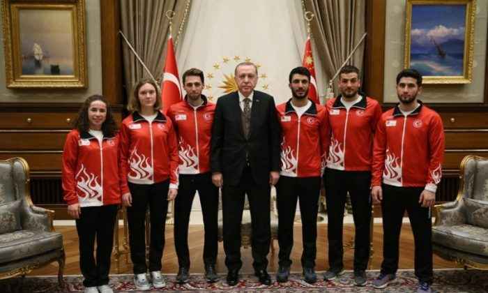Erdoğan, 2018 Kış Olimpiyatları’na katılacak Türk sporcuları kabul etti   