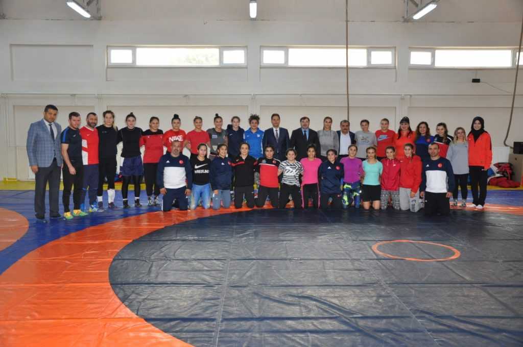 Kadın milli sporcularımız İsveç yolcusu