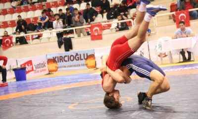 Güreş şampiyonası Bursa’da devam ediyor      