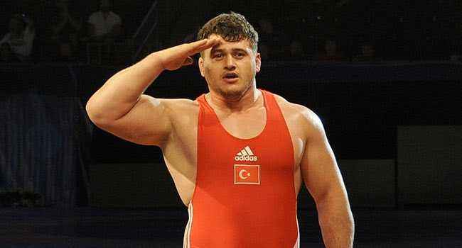 Güreşte 2 günde 14 madalya   