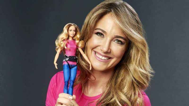 Çağla Kubat, Şampiyon Rüzgar Sörfçüsü olarak artık bir Barbie!