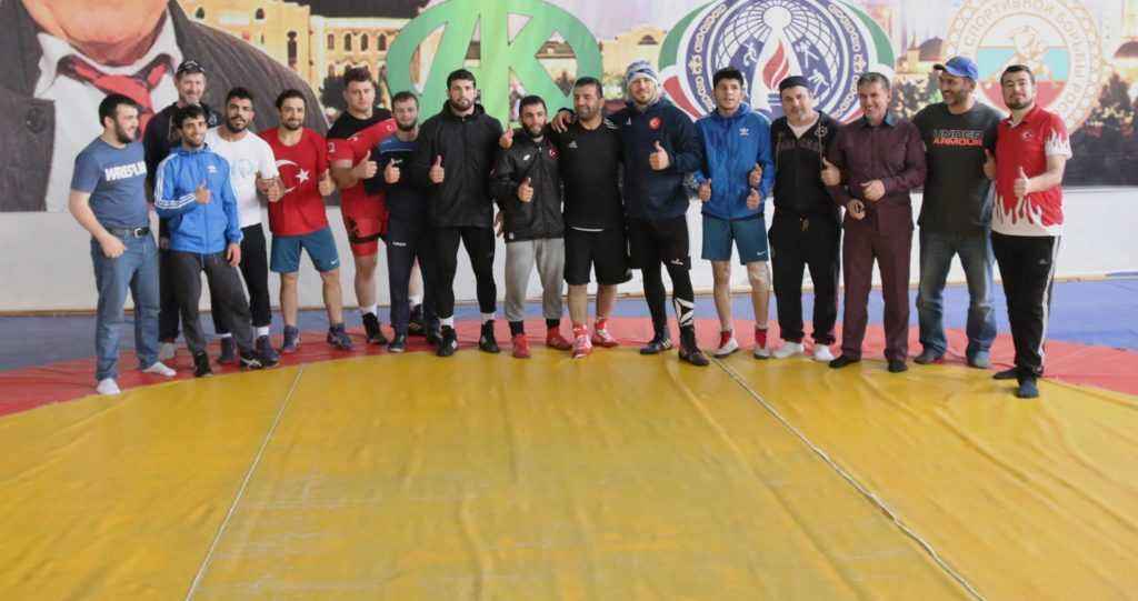 Güreş milli takımız Grozniy’de