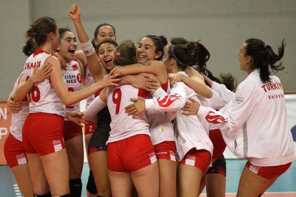 U17 Bayan Milli Takımımız, Yarı Finalde