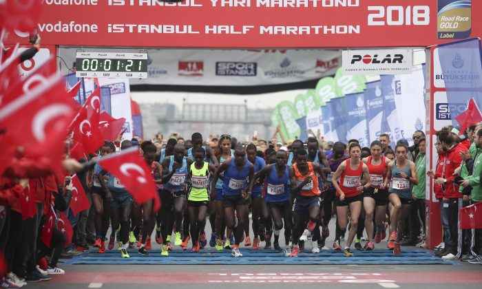 Vodafone 13. İstanbul Yarı Maratonu koşuldu   
