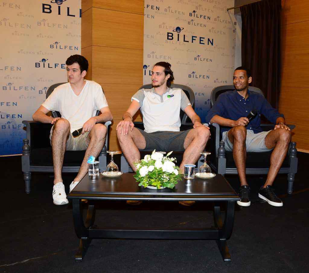 Bilfenli öğrenciler Tofaş Spor Kulübü oyuncularıyla buluştu
