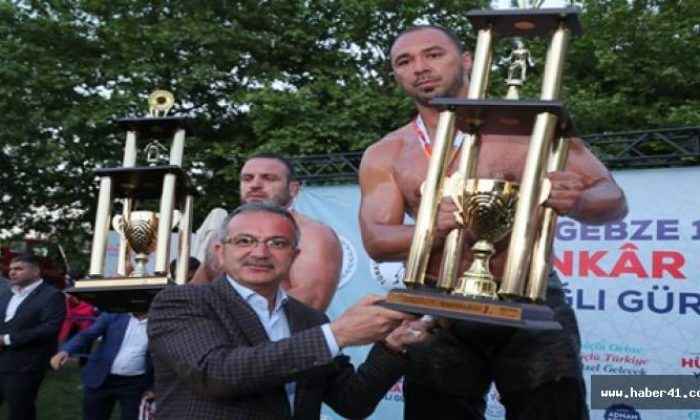Hünkar Çayırında Şampiyon Ali Gürbüz   