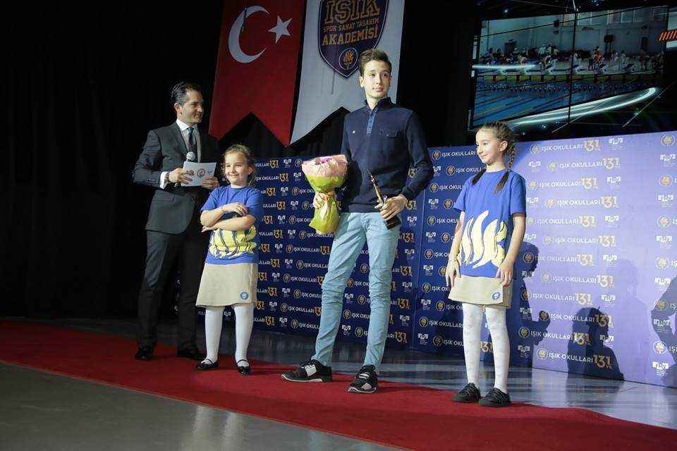 Emin Alp Baştan, başarıya kulaç atıyor