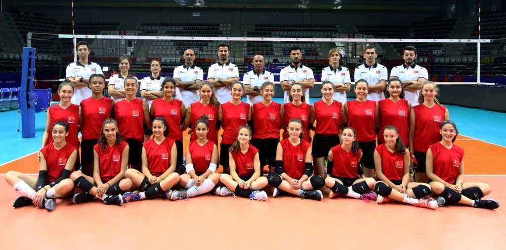 U16 Bayan Milli Takımımız, sahne alıyor   