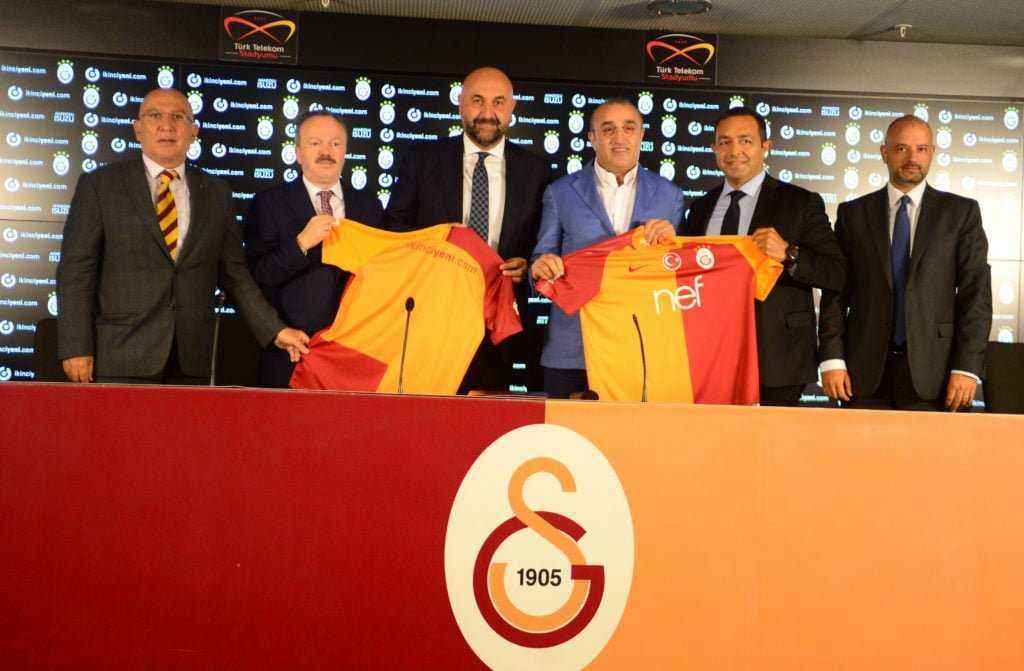 Galatasaray, sırt sponsorunu buldu   