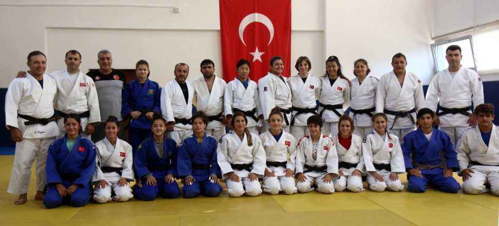 Azerbaycanlı judocularla ortak kamp