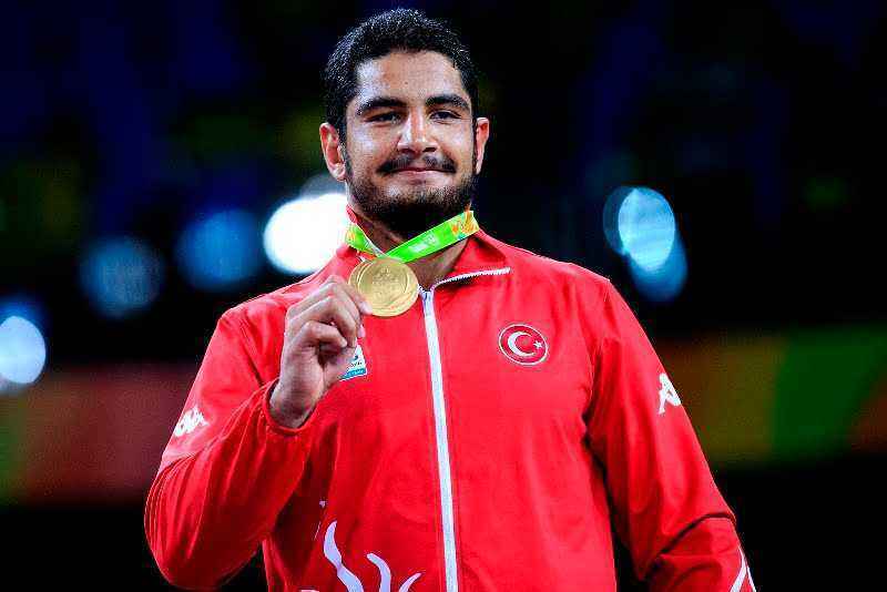 Taha Akgül, ABD’ye gitti   