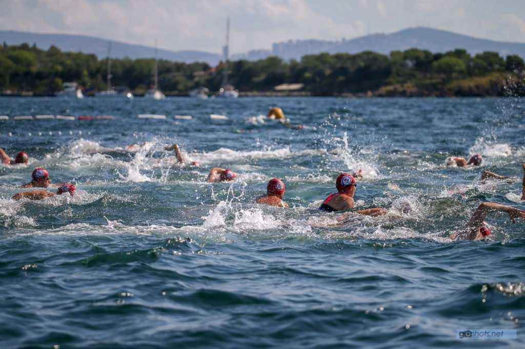 Uluslararası Arena Aquamasters Yüzme Şampiyonası sona erdi   