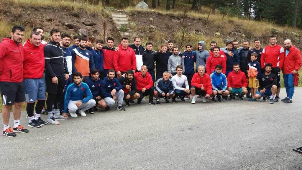 Güreşte dünya şampiyonası hazırlıkları sürüyor