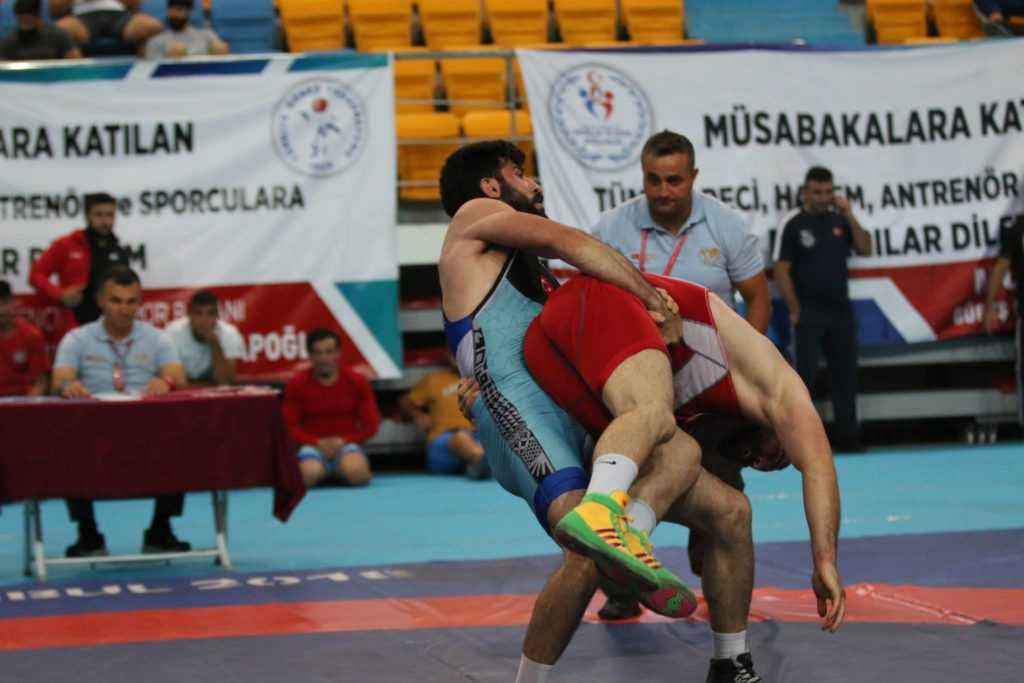 Süper Güreş Ligi’nde 6. ve 7. hafta maçları oynandı