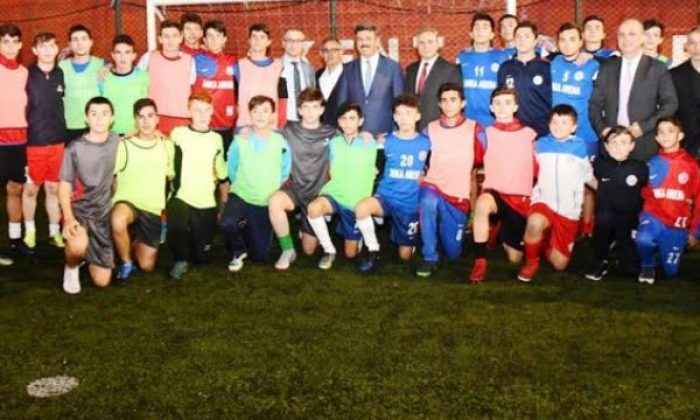 Başkan Karadeniz, İst. Atakentspor kulübünü ziyaret etti