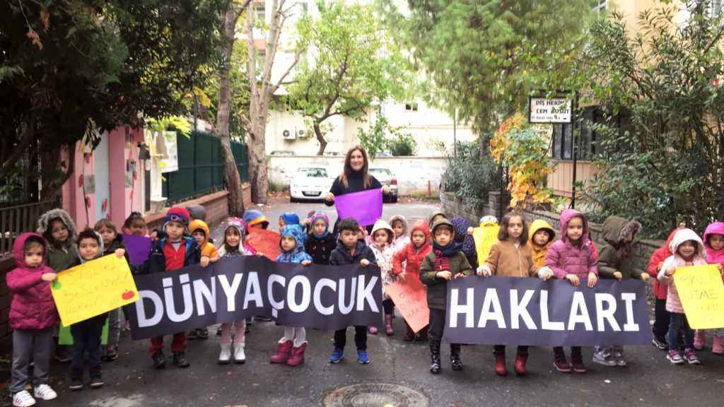 Unutmayalım, çocuklarımızın da hakları var      