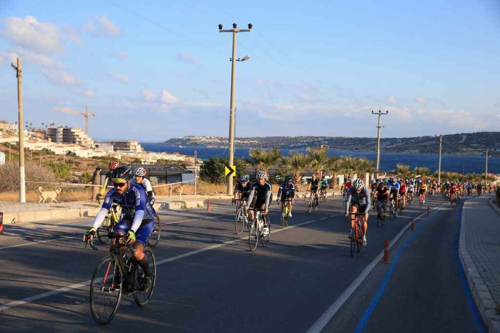Veloturk Gran Fondo Çeşme’de 140 öğrenciye bisiklet hediye edilecek   