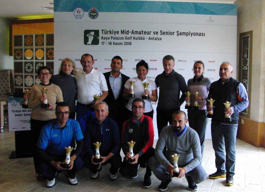 Golfte kupa günü   