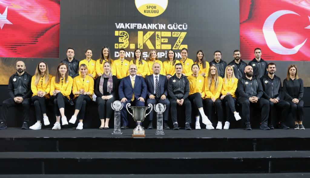 VakıfBank basın mensuplarıyla bir araya geldi   