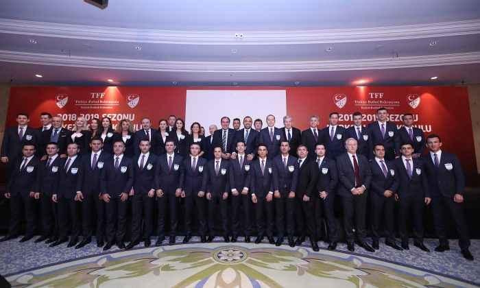 2019 yılı FIFA hakemlerine kokartları törenle takıldı      