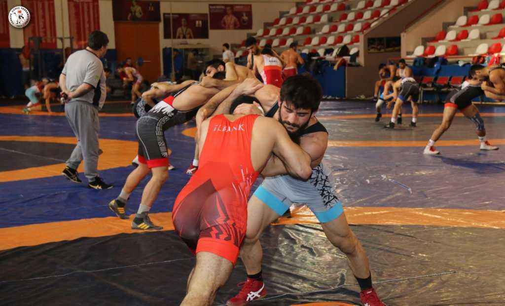 Musa Aydın’dan Serbest Güreş Milli Takımı’na ziyaret   