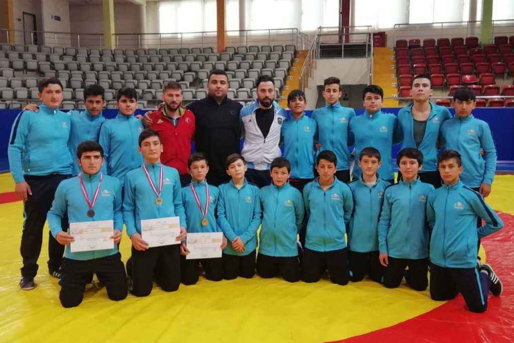 Karaman ANALİG güreş takımı yarı finalde   