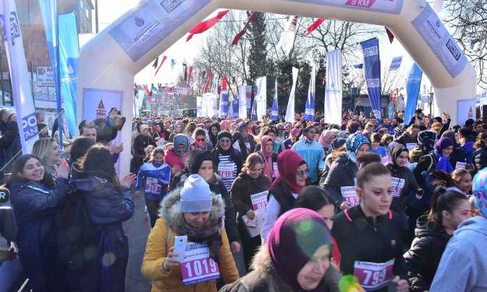 İstanbullu kadınlar Dünya kadınlar günü için koştu   