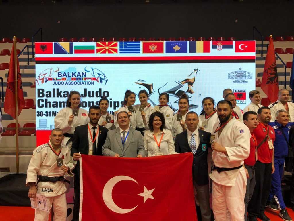 Büyükler Balkan Şampiyonası’nda üçüncü sırada yer aldık