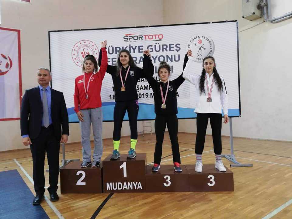 Genç kadınlar güreş Türkiye şampiyonası sona erdi