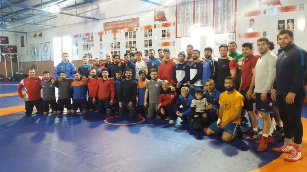 Grekoromen Güreş Milli Takımı, Avrupa Şampiyonası için kampa girdi   