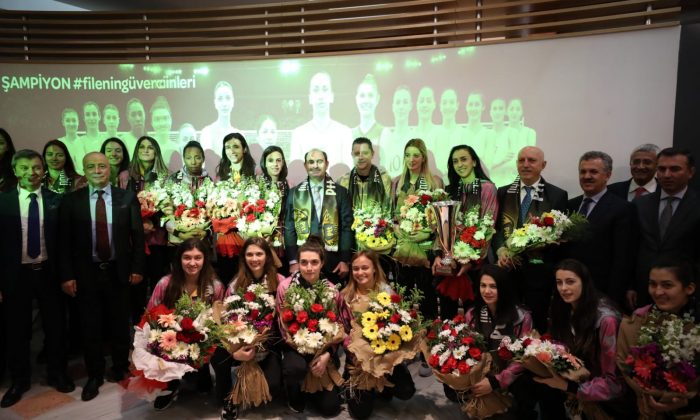 PTT Spor Kadın Voleybol takımı Sultanlar Liginde 